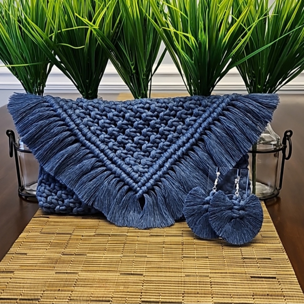 Custom Order Macrame Clutch/ Or Earrings - Picture 6 of 12